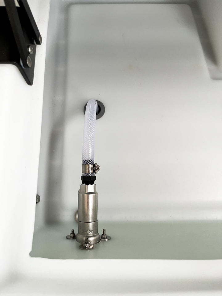 Through Hull Boat Washdown Kit with SINGLE/DUAL QUICK RELEASE FLUSH MOUNT HOSE CONNECTOR(s)