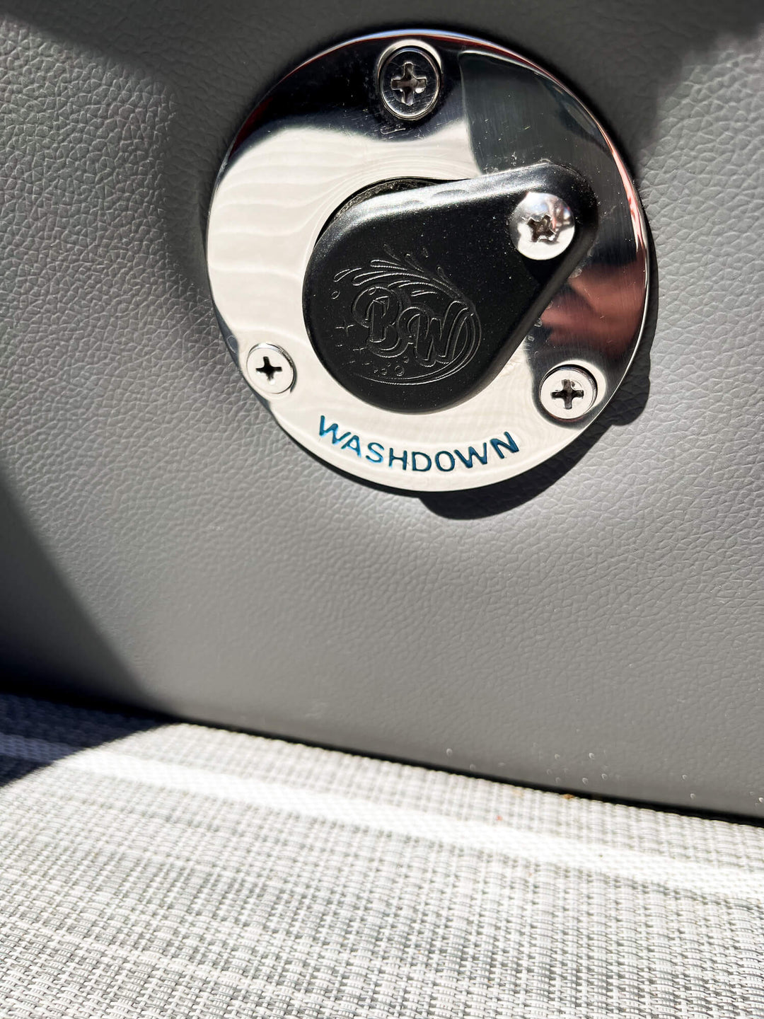 Through Hull Boat Washdown Kit with SINGLE/DUAL QUICK RELEASE FLUSH MOUNT HOSE CONNECTOR(s)